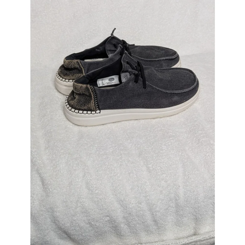 Women's Hey Dude Black Wendy Rise Loafers Size 8 with Beige Accents